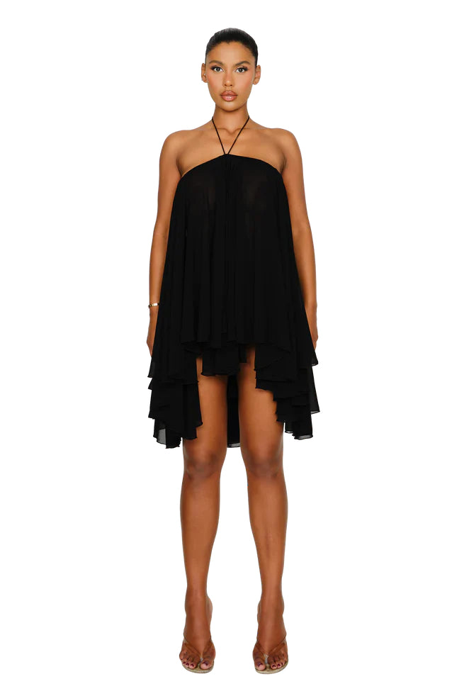 A Fashionable And Personalized One-shoulder Dress For Women