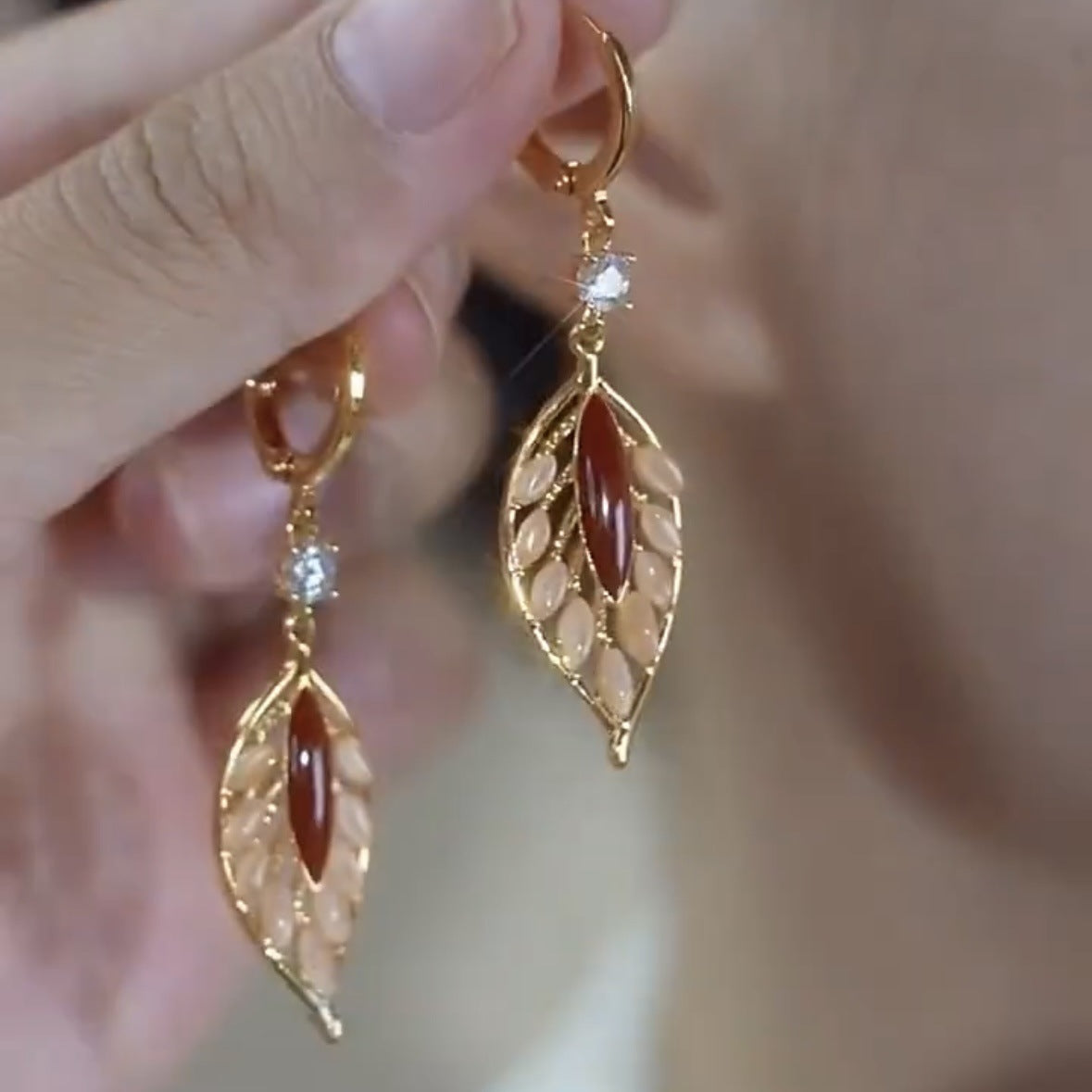 New Lightweight Luxury High-end Stylish Versatile Fashion Personality Ear Clips For Women